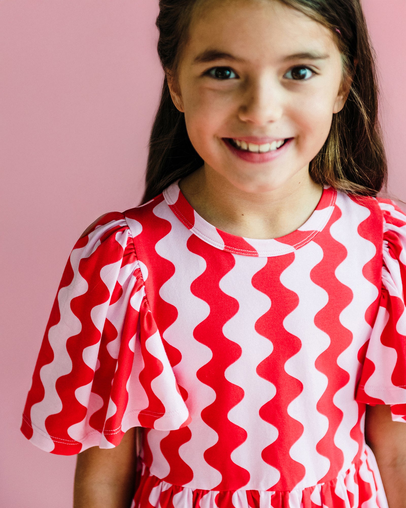 WAVY SHORT SLEEVE HOLIDAY DRESS