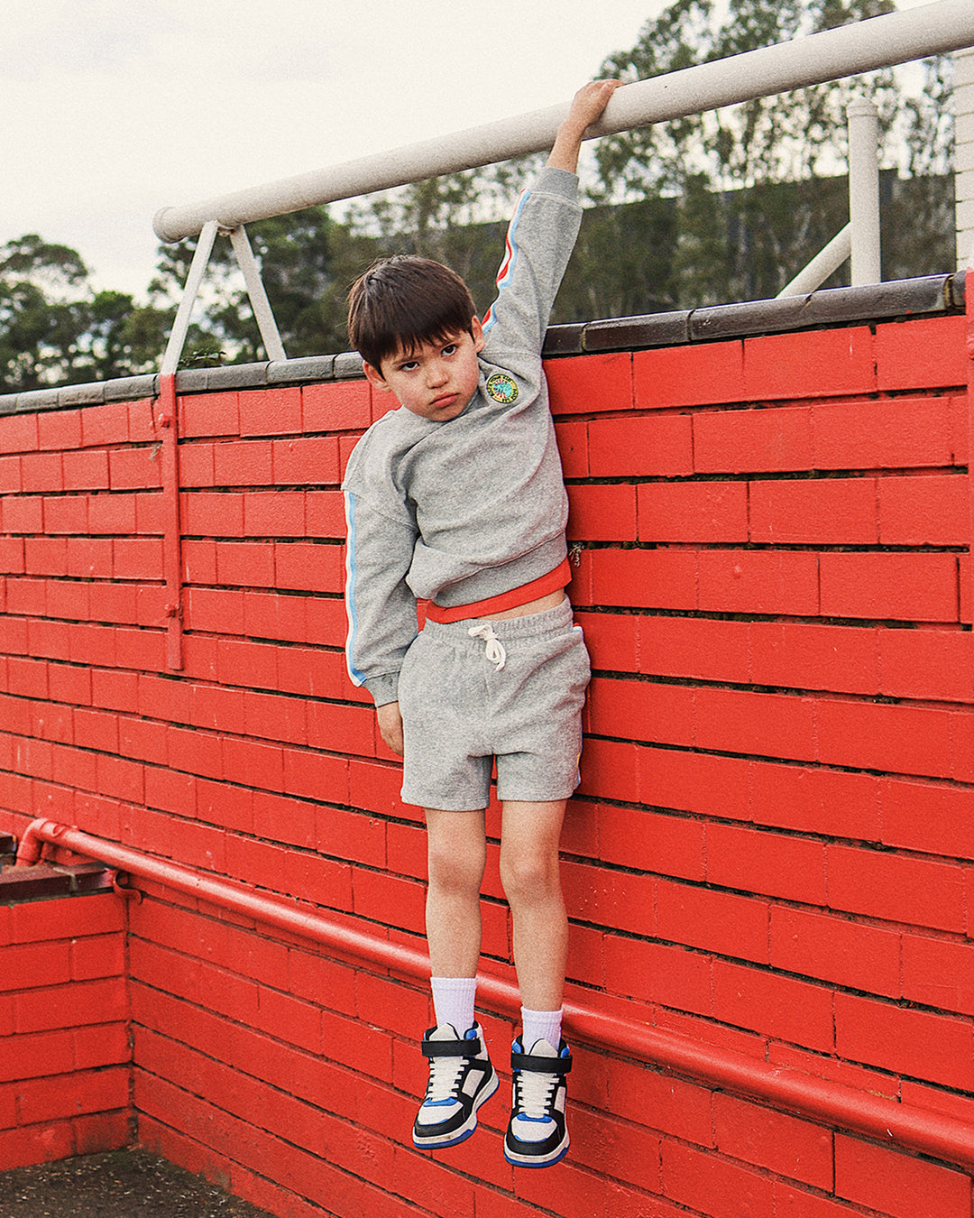 JOHNNY SHORT IN GREY MARLE