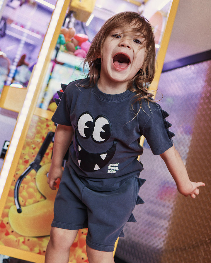 LENNY SHORT IN CHARCOAL GREY