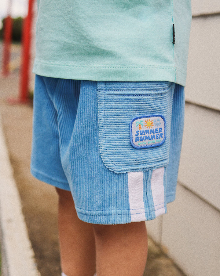 CARSON CARGO SHORT IN COASTAL BLUE
