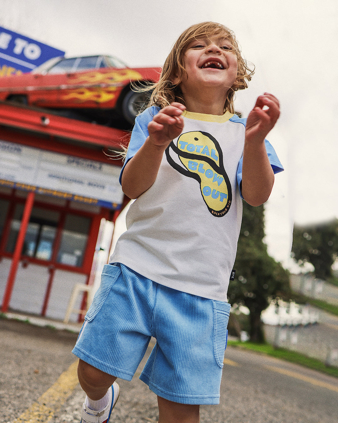 CARSON CARGO SHORT IN COASTAL BLUE