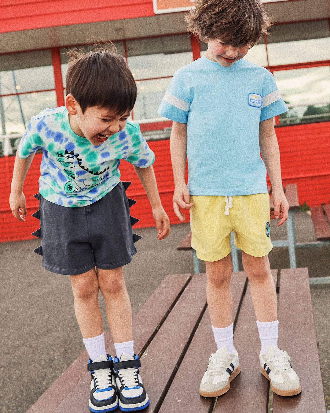 MAX SHORT IN YELLOW