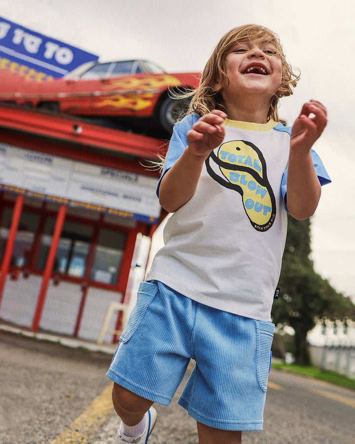 LEO RAGLAN TEE IN COASTAL BLUE