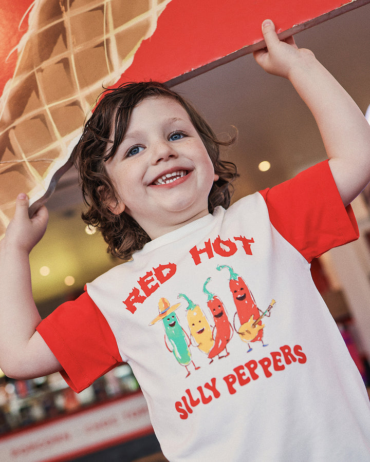 MILO TEE IN FIERY RED
