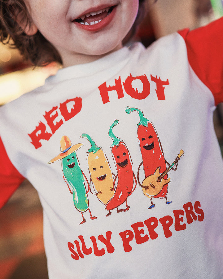 MILO TEE IN FIERY RED