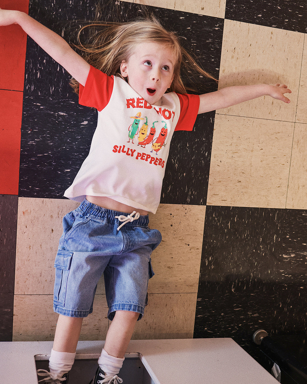 MILO TEE IN FIERY RED