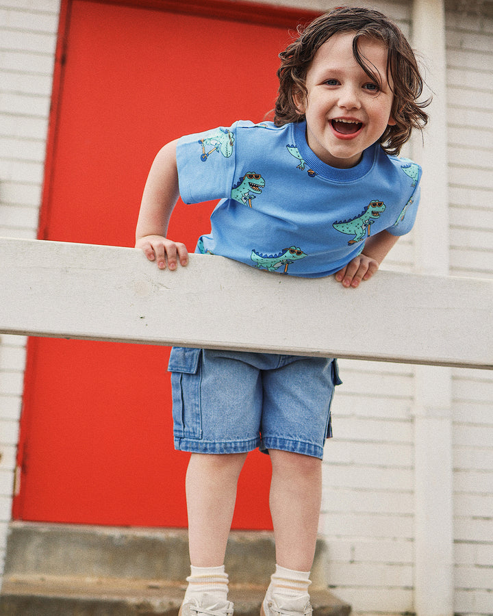 BETTS TEE IN HARBOR BLUE