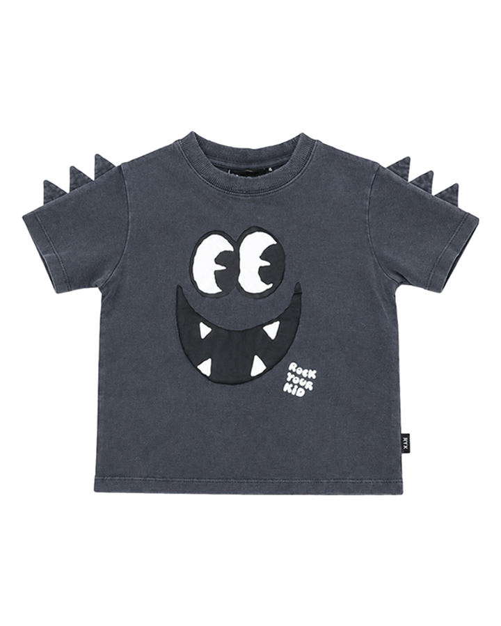OLLIE TEE IN CHARCOAL GREY