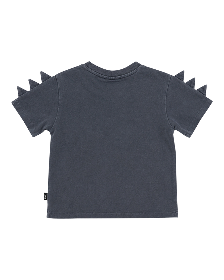 OLLIE TEE IN CHARCOAL GREY