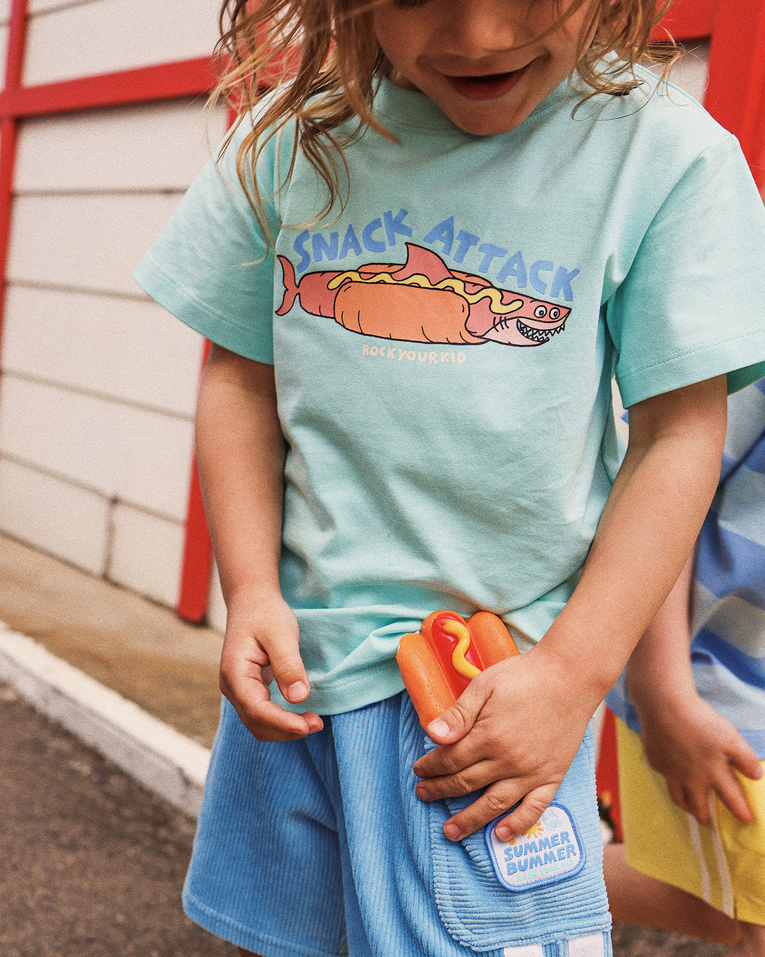 RILEY TEE IN SOFT AQUA