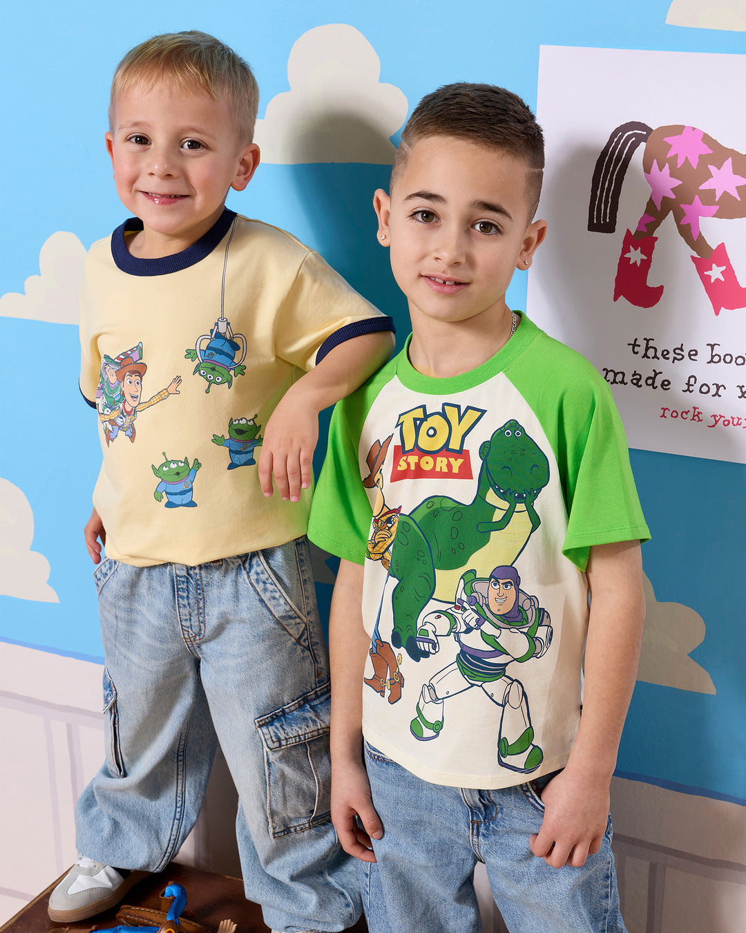 TOY STORY RAGLAN TEE - GREEN