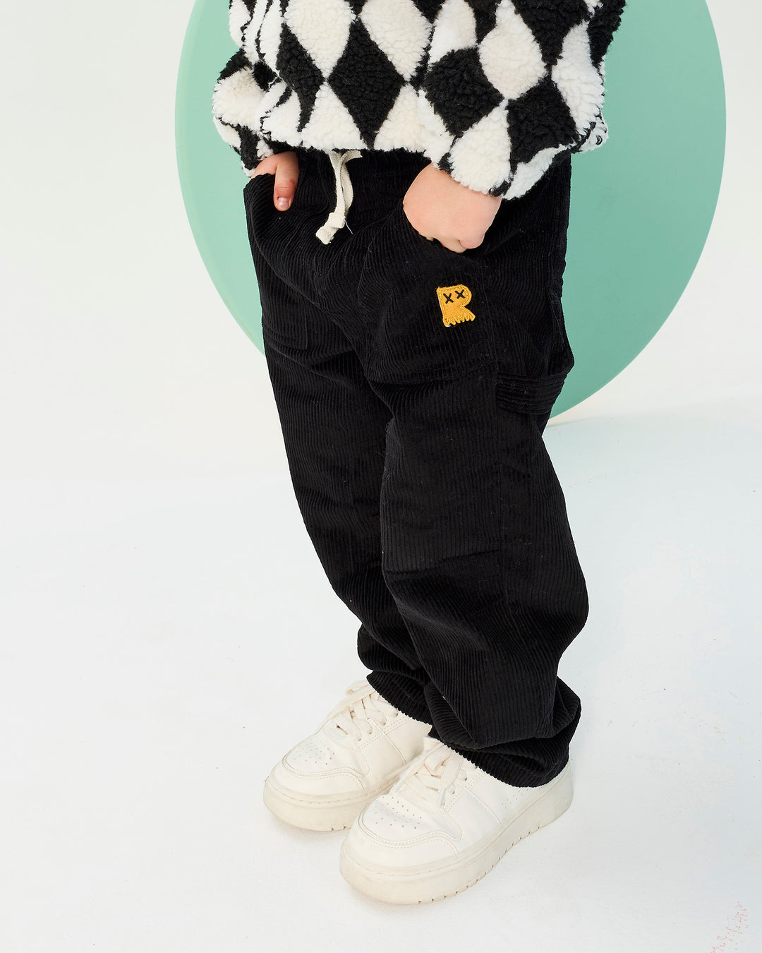 CHUNKY CORD RELAXED PANT IN CHARCOAL