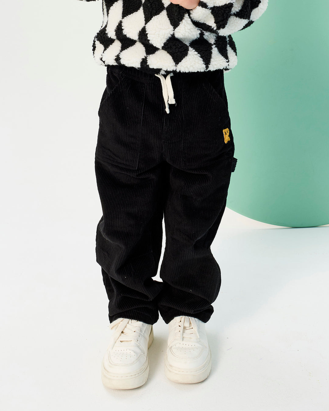 CHUNKY CORD RELAXED PANT IN CHARCOAL