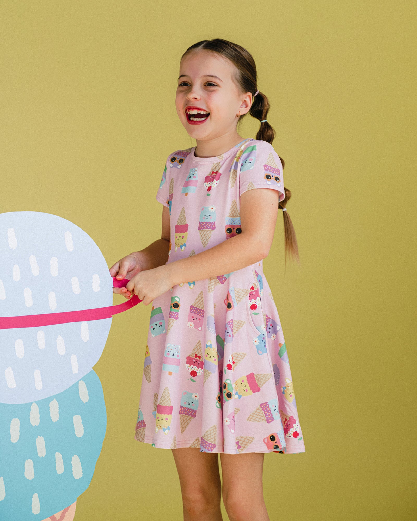 PASTEL SCOOP SHORT SLEEVE WAISTED DRESS