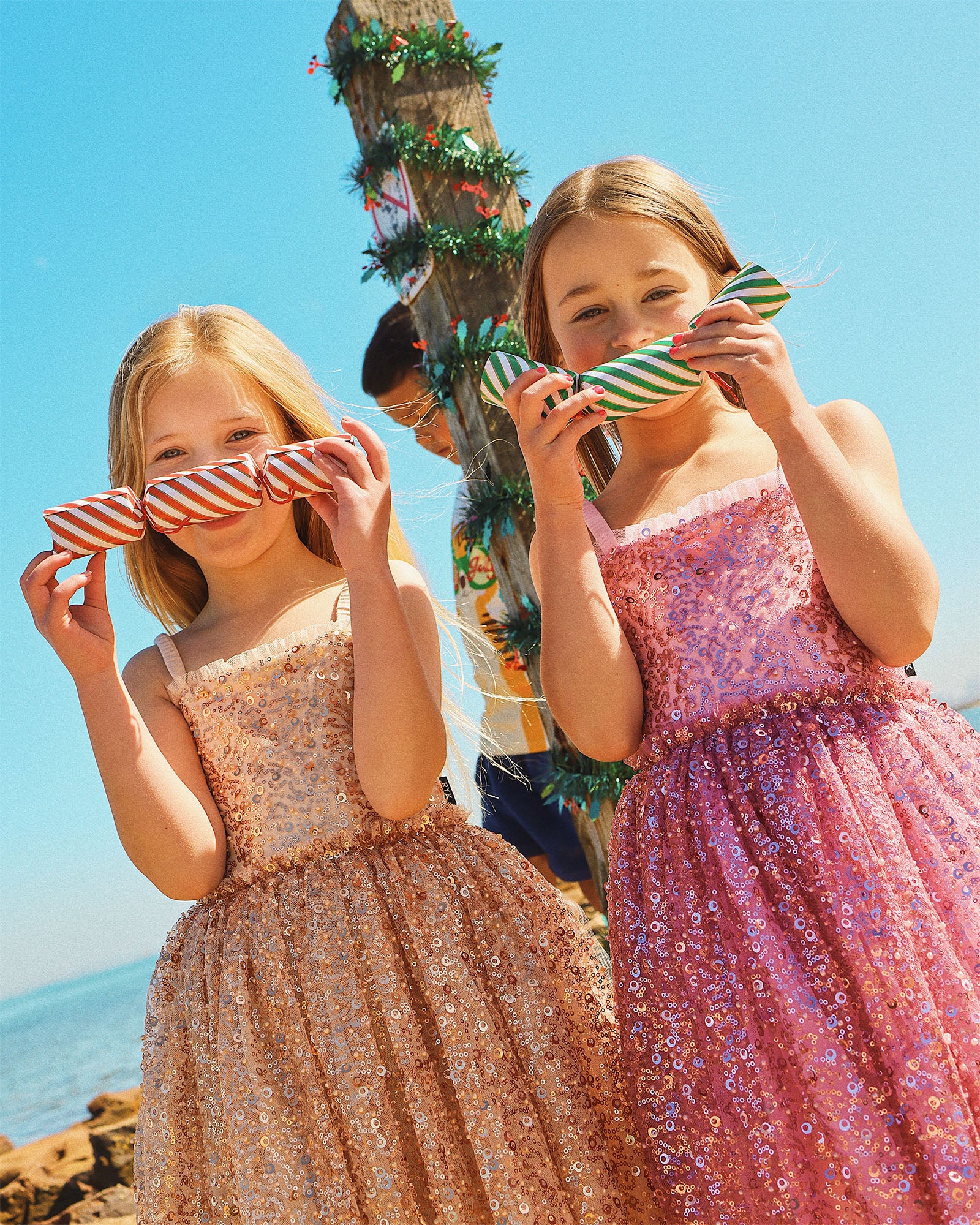 SEQUIN DISCO DRESS IN POPPY