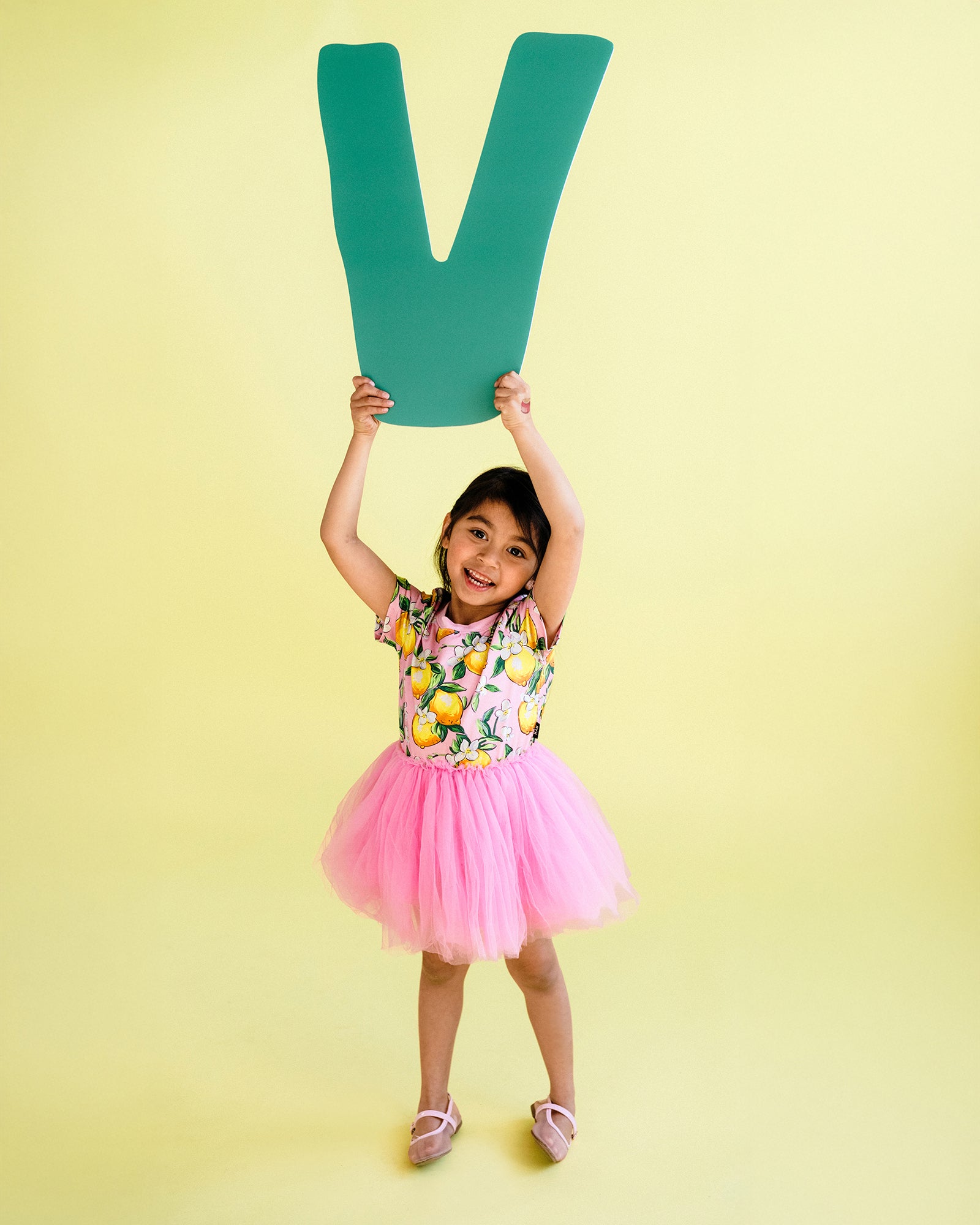 LEMON RESORT SHORT SLEEVE DANCE DRESS