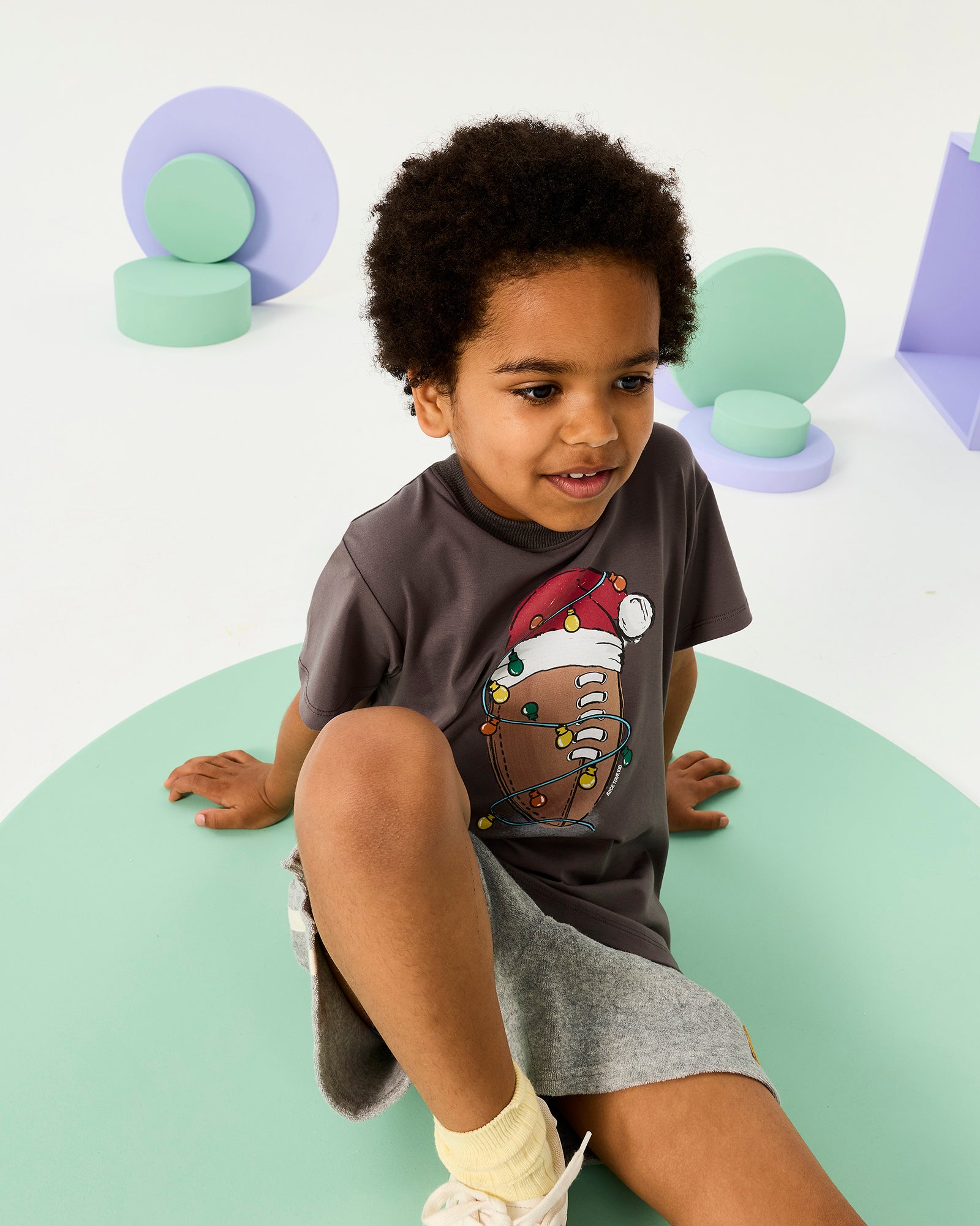 FESTIVE FOOTY SHORT SLEEVE T-SHIRT