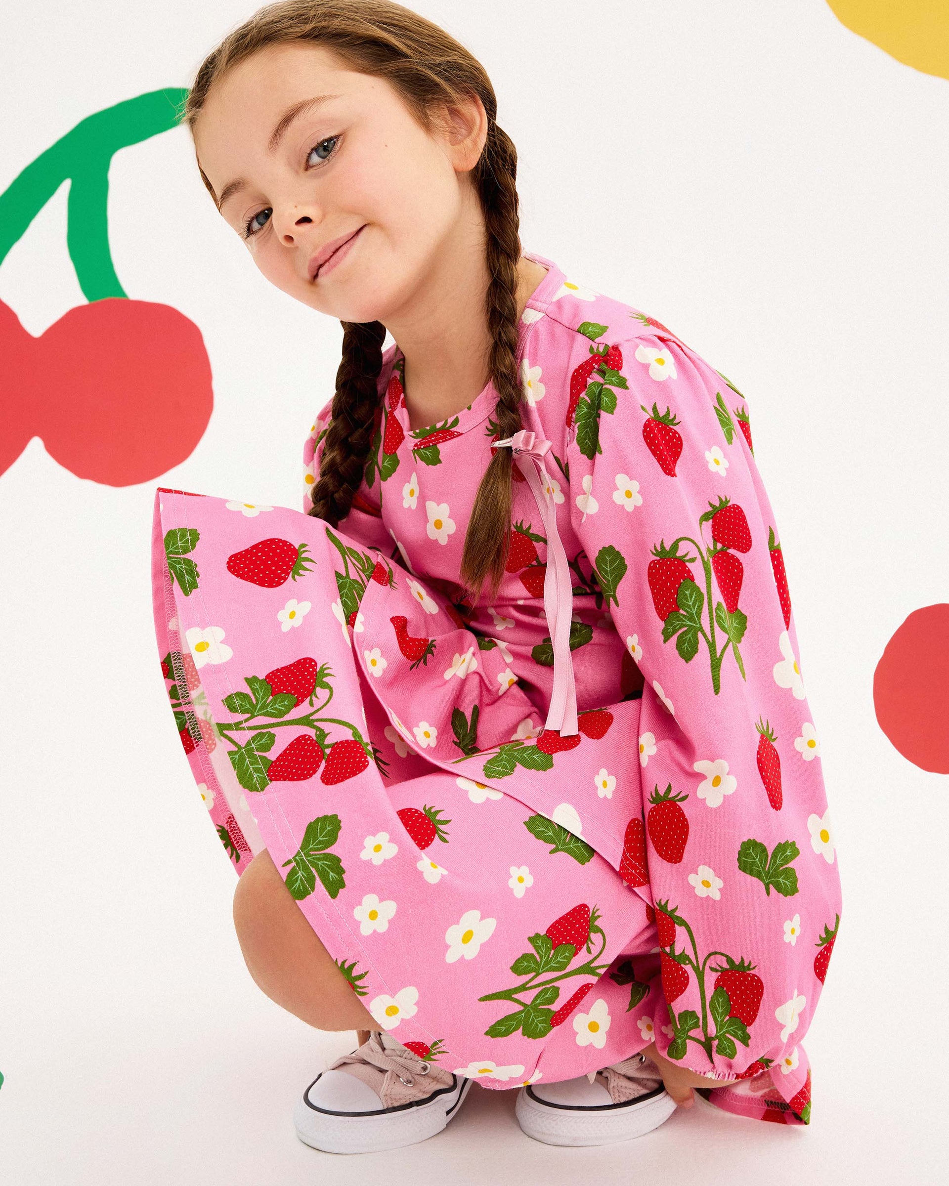 STRAWBERRY LONG SLEEVE FRILL DRESS