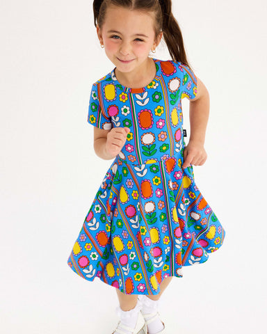NORDIC FLORAL SHORT SLEEVE WAISTED DRESS