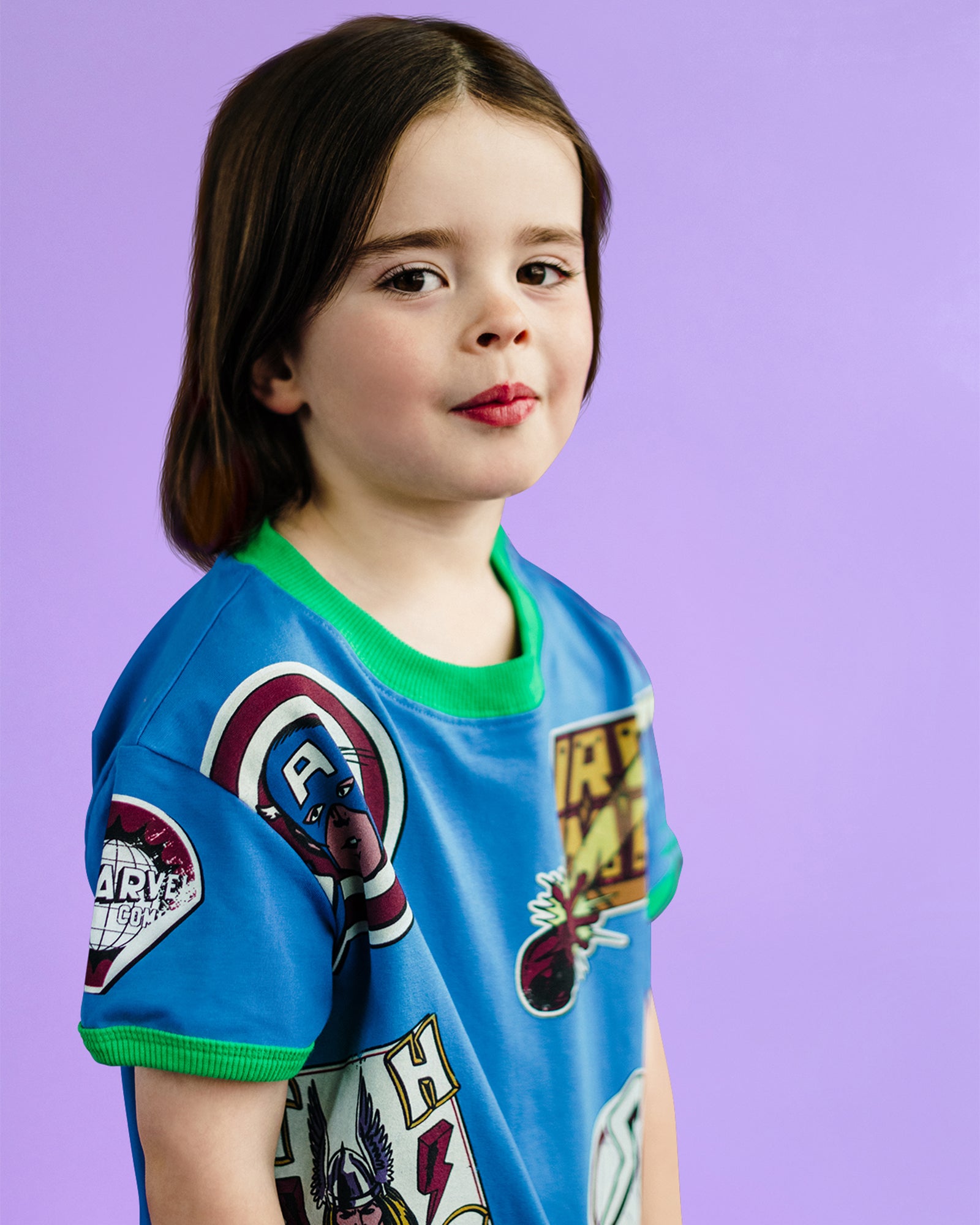 MARVEL AVENGERS BADGE SHORT SLEEVE T-SHIRT