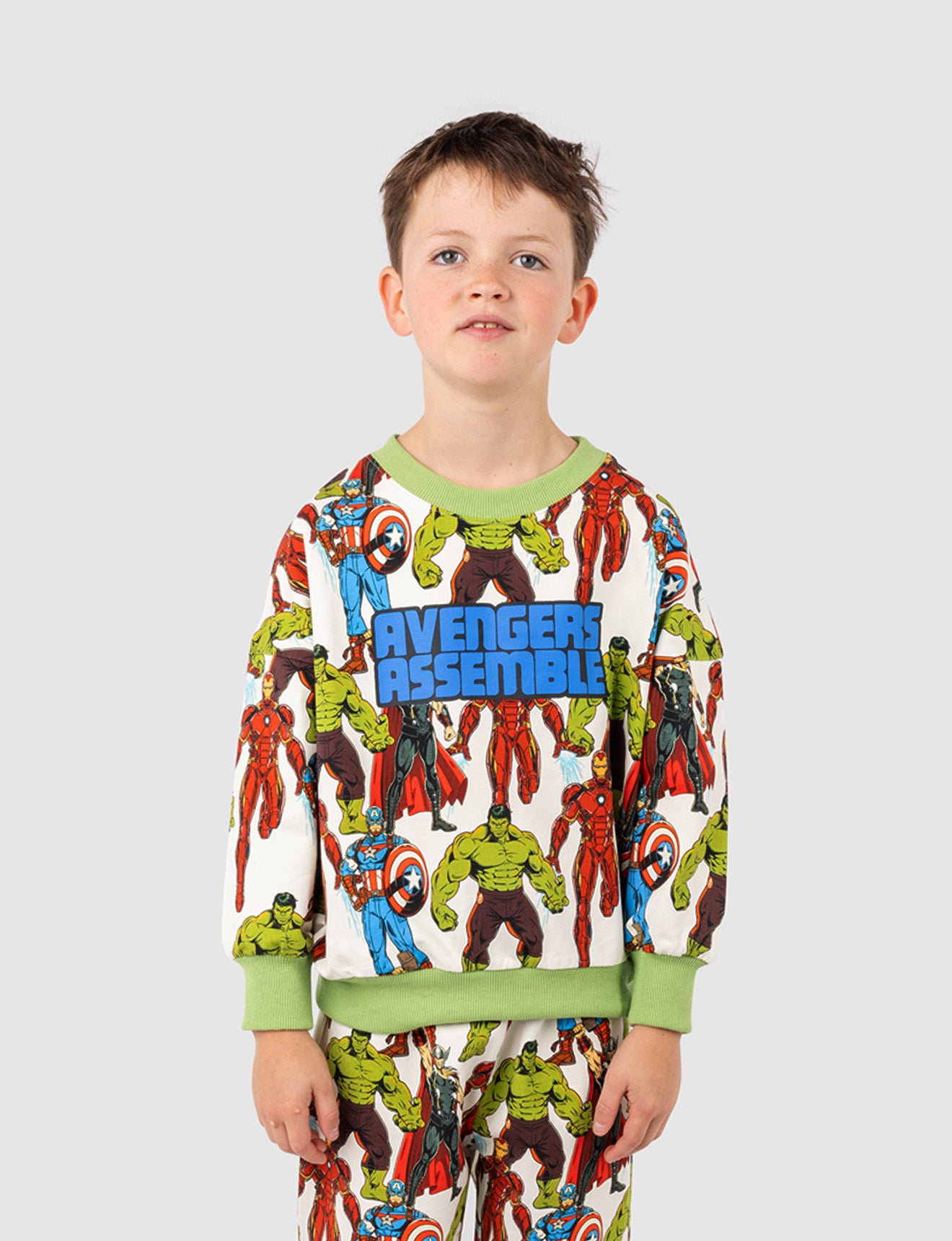 AVENGERS ASSEMBLE SWEATSHIRT
