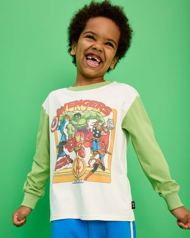 AVENGERS VICTORY LONG SLEEVE T-SHIRT